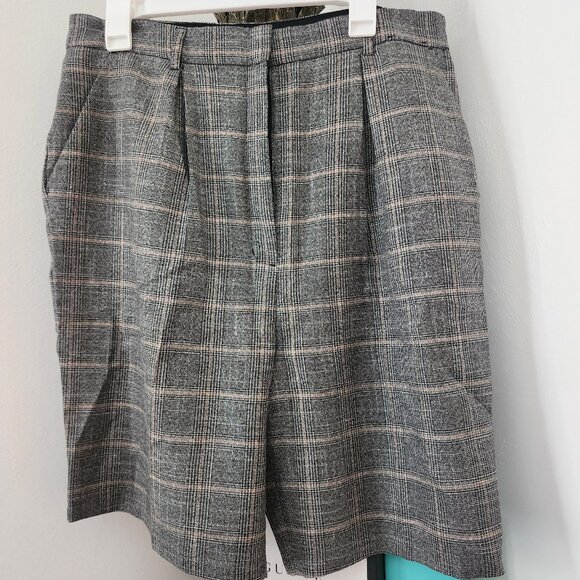 Express Women's Dress Shorts - Picture 1 of 6